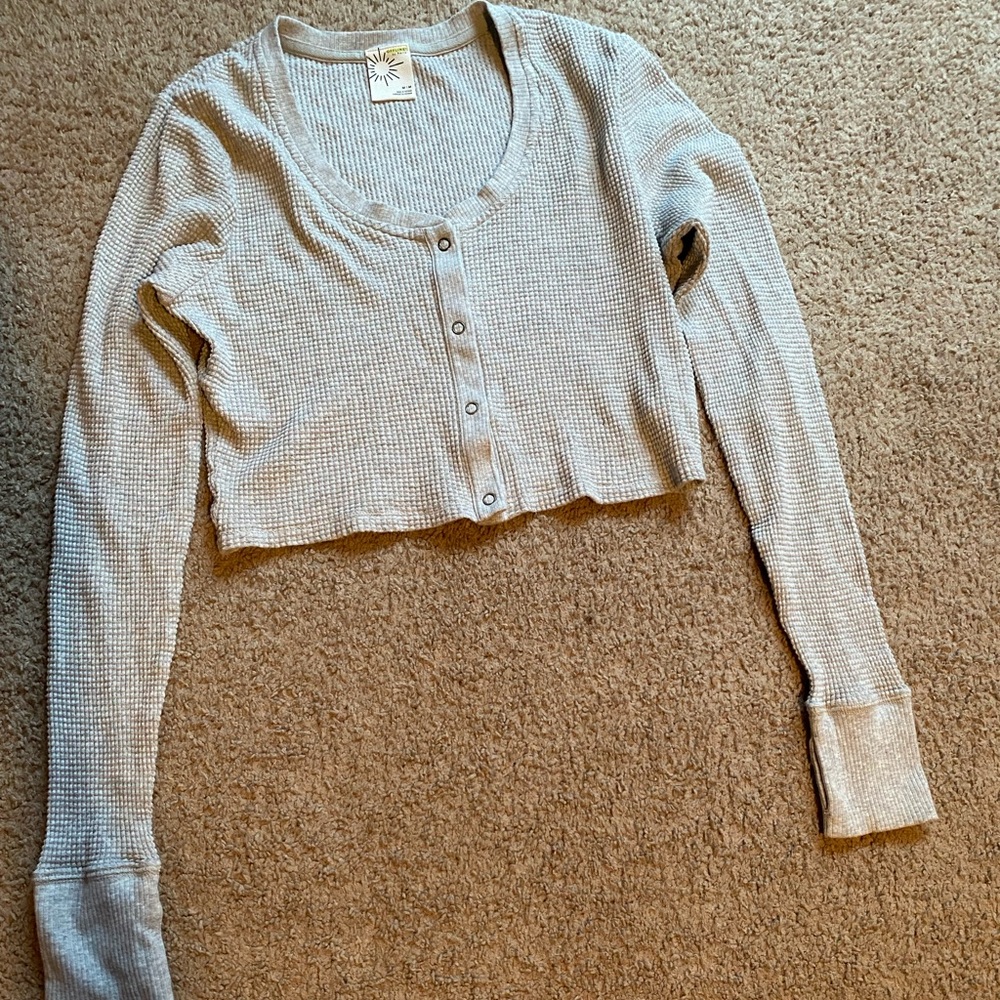 Offline by Aerie.  Size medium, gray waffle knit